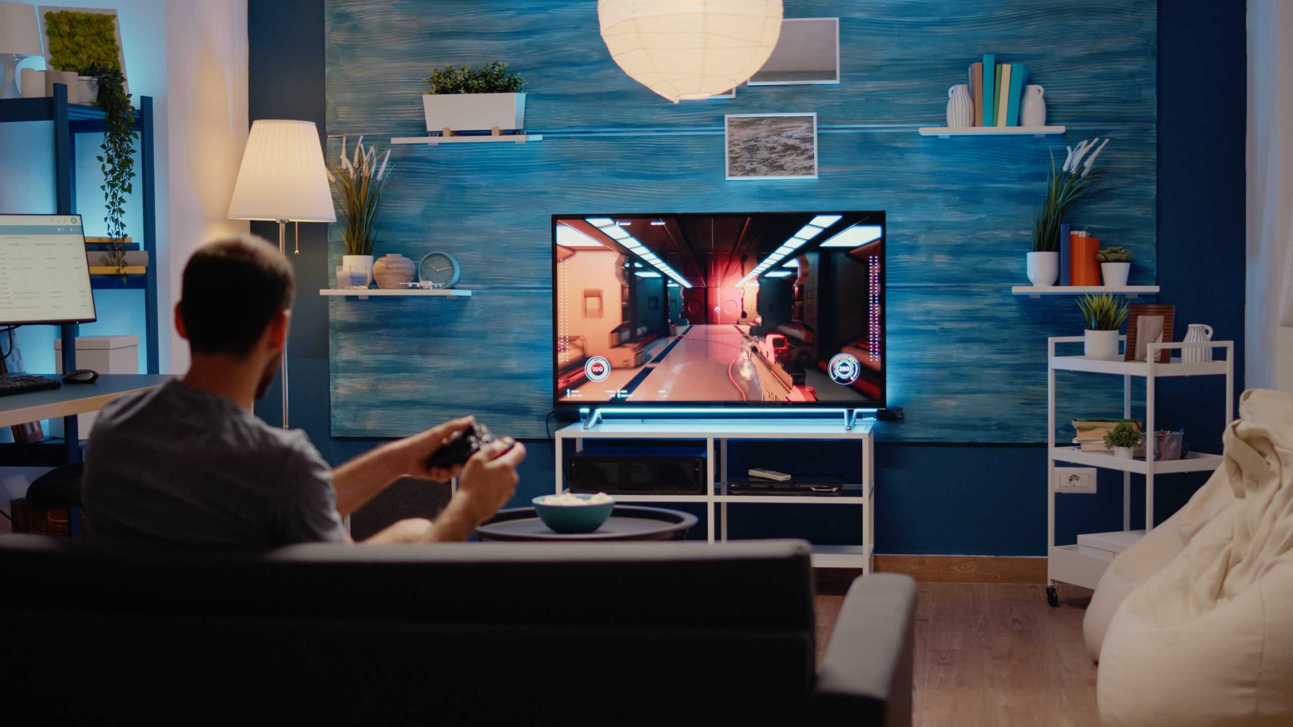 Fire Stick vs Roku UK