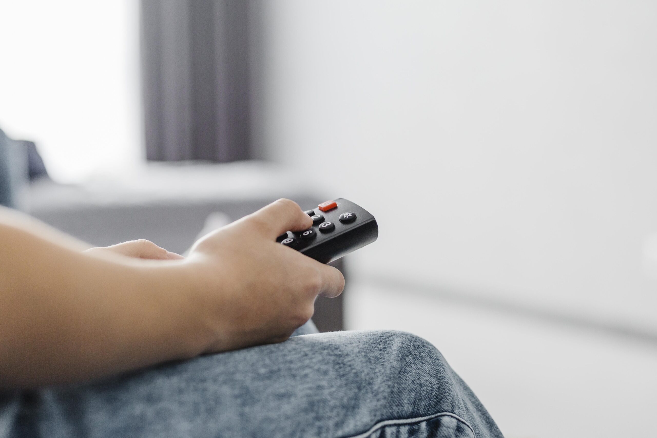 Fire Stick vs Roku UK